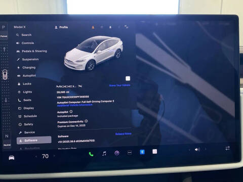 2023 Tesla Model X Standard Range