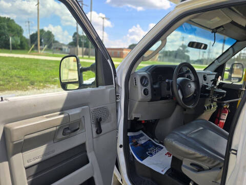 2012 Ford E-Series E-350 SD