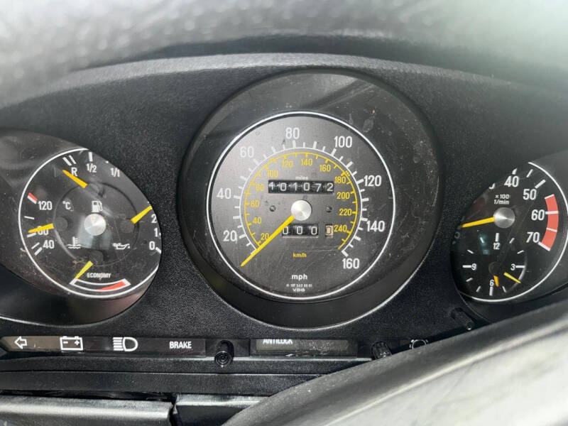 1985 Mercedes-Benz 380-Class