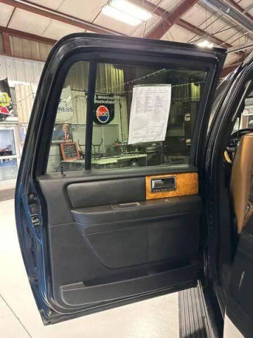 2011 Lincoln Navigator L