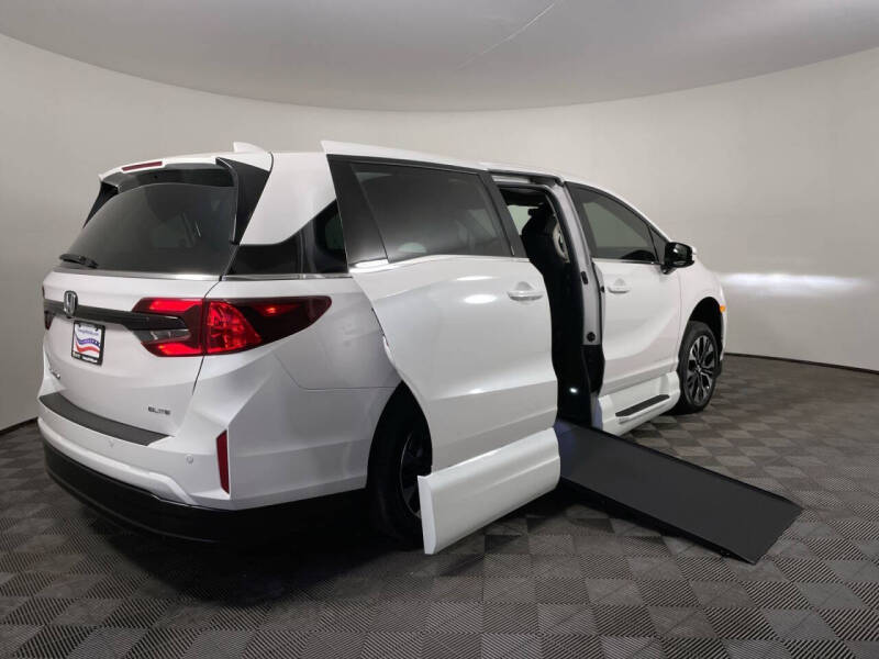 2025 Honda Odyssey Elite