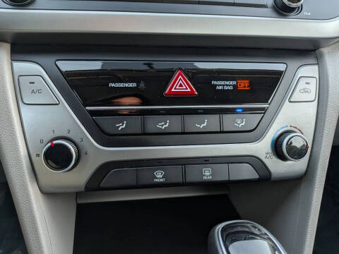 2017 Hyundai Elantra