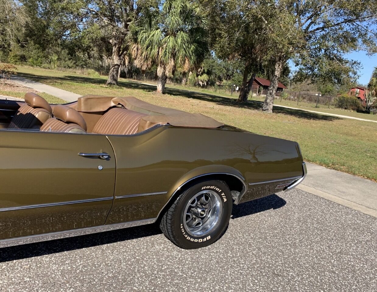 1972 Oldsmobile Cutlass 16
