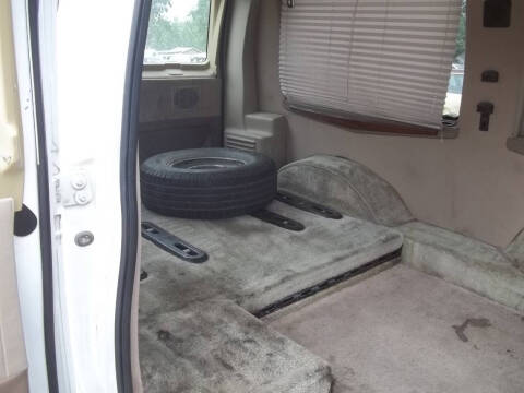 2001 Ford E-Series E-150