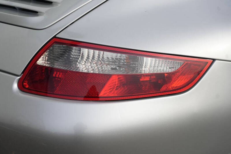 2005 Porsche 911 Carrera