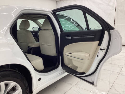 2021 Chrysler 300 Touring