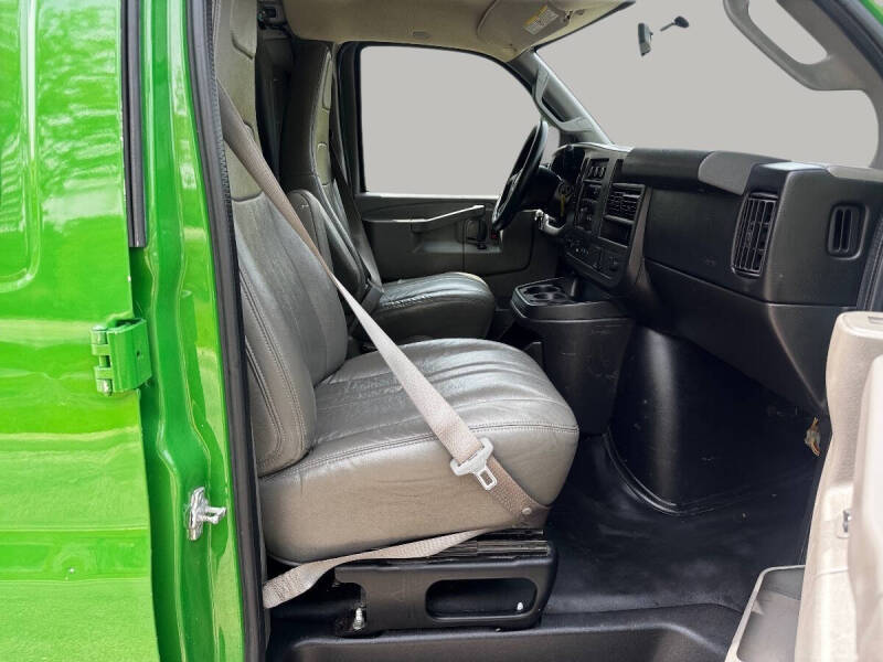2016 Chevrolet Express 2500