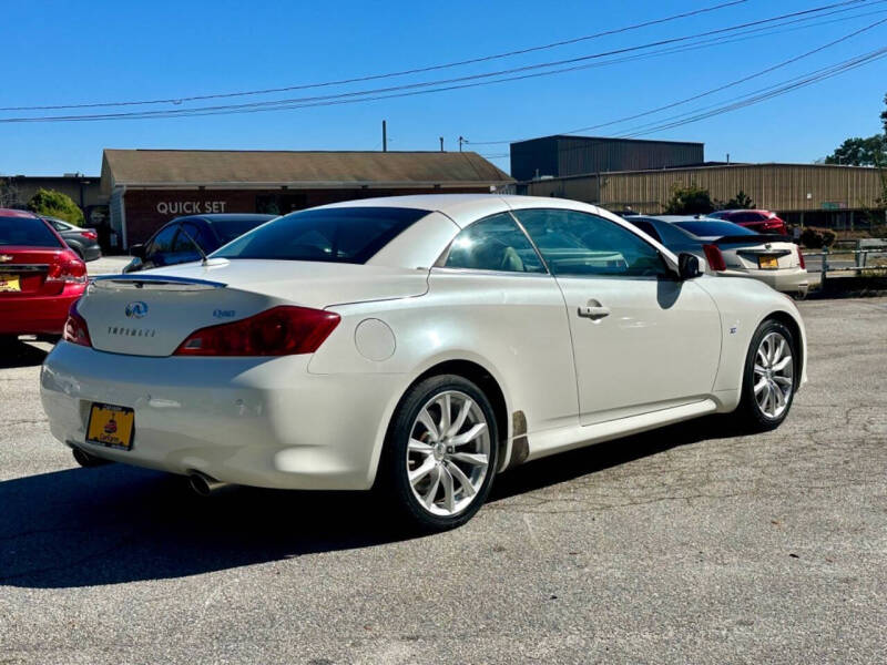 2015 Infiniti Q60 Convertible