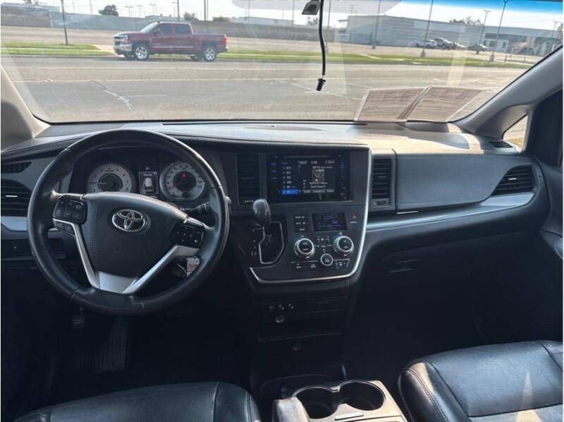 2017 Toyota Sienna