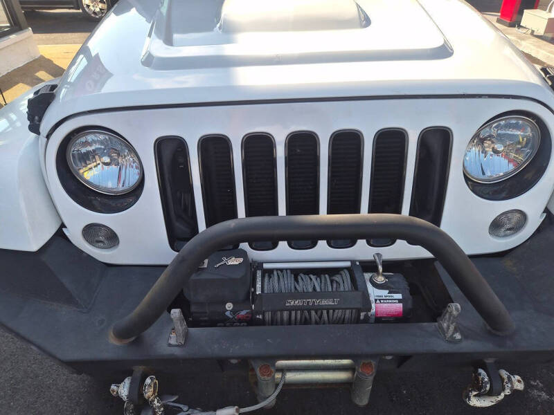 2014 Jeep Wrangler Unlimited Polar Edition
