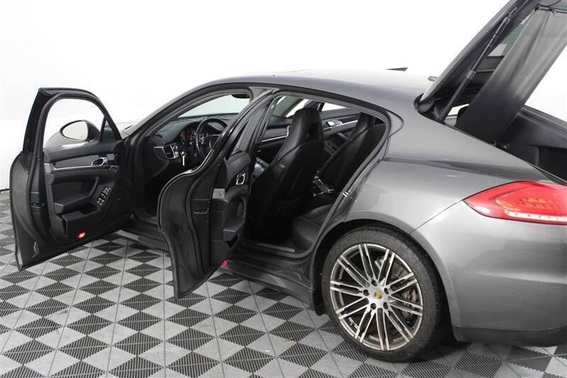 2015 Porsche Panamera