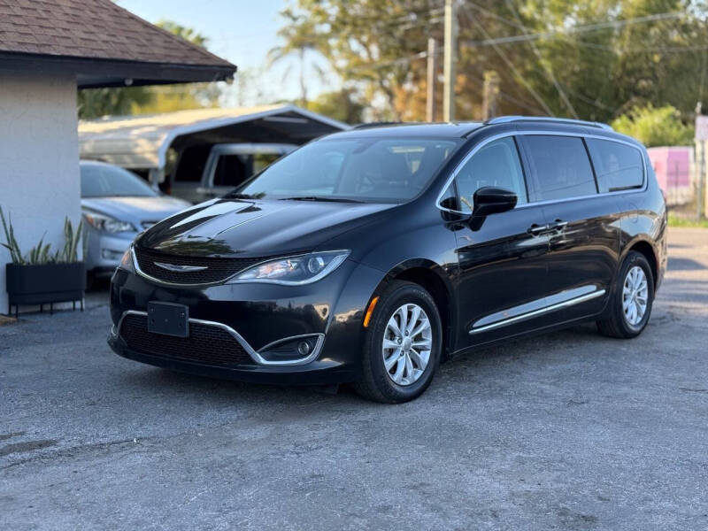 2019 Chrysler Pacifica Touring L
