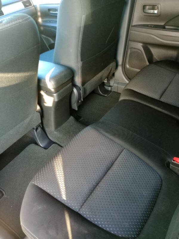 2017 Mitsubishi Outlander SE