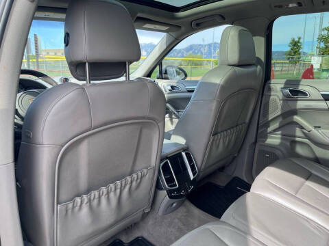 2013 Porsche Cayenne S