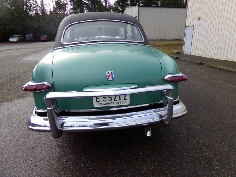1951 Ford Crestline