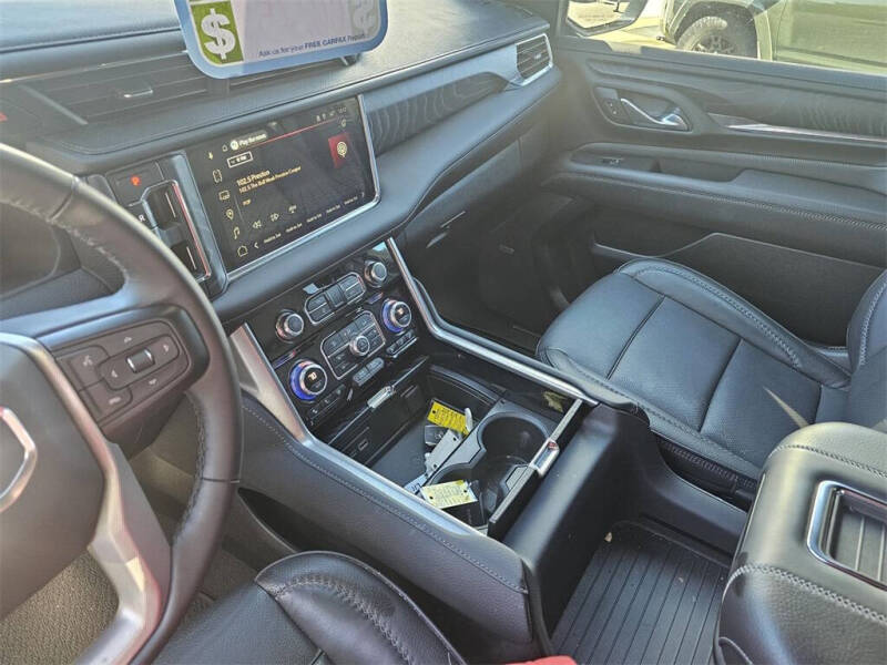 2023 GMC Yukon XL Denali