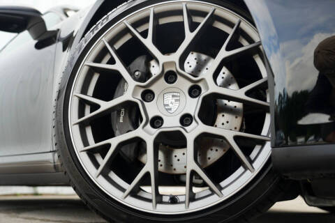 2025 Porsche 911 Carrera