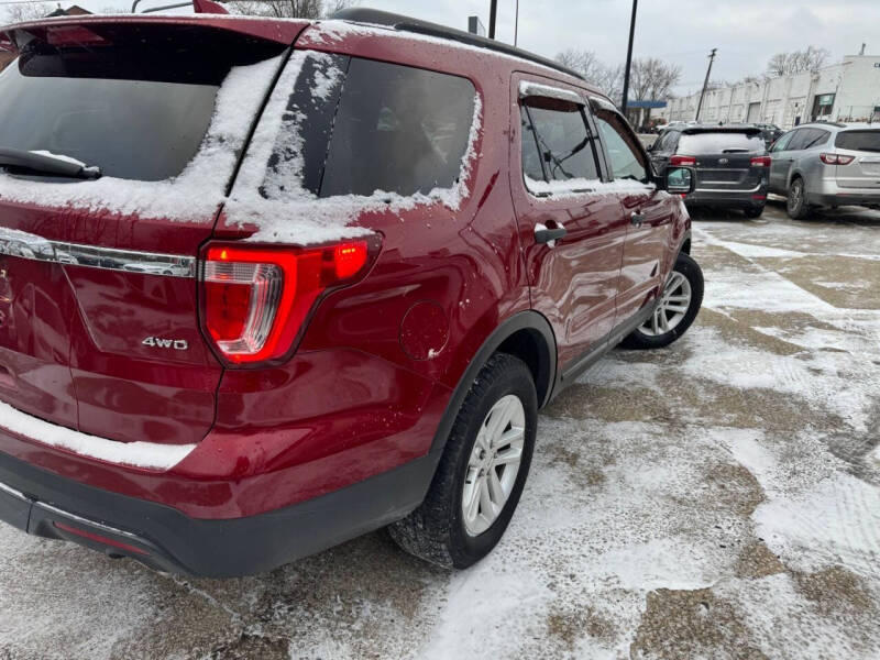 2017 Ford Explorer