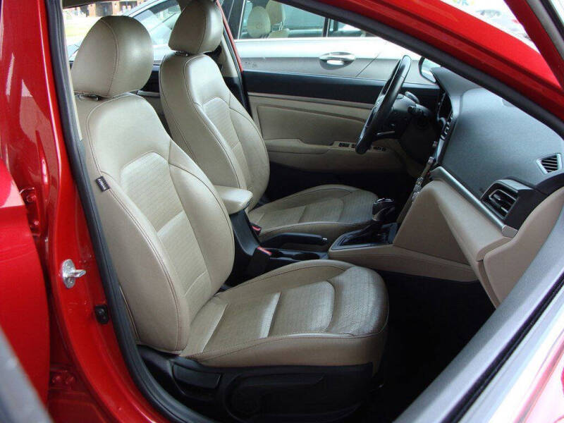 2020 Hyundai Elantra