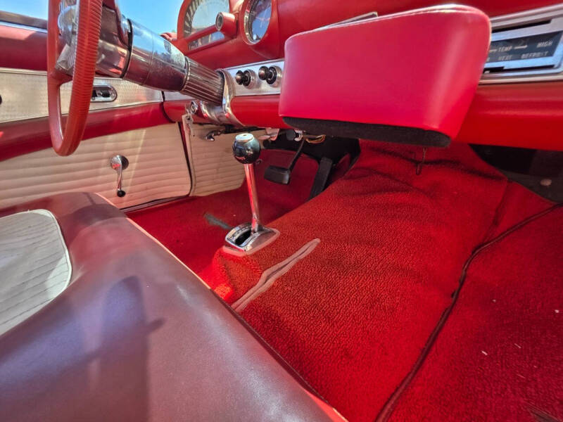 1955 Ford Thunderbird