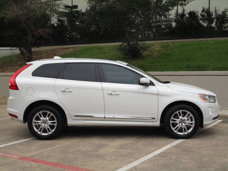 2016 Volvo XC60 T5 Drive-E Premier