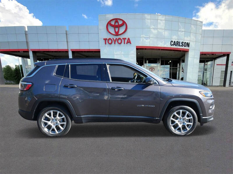 2022 Jeep Compass Latitude Lux