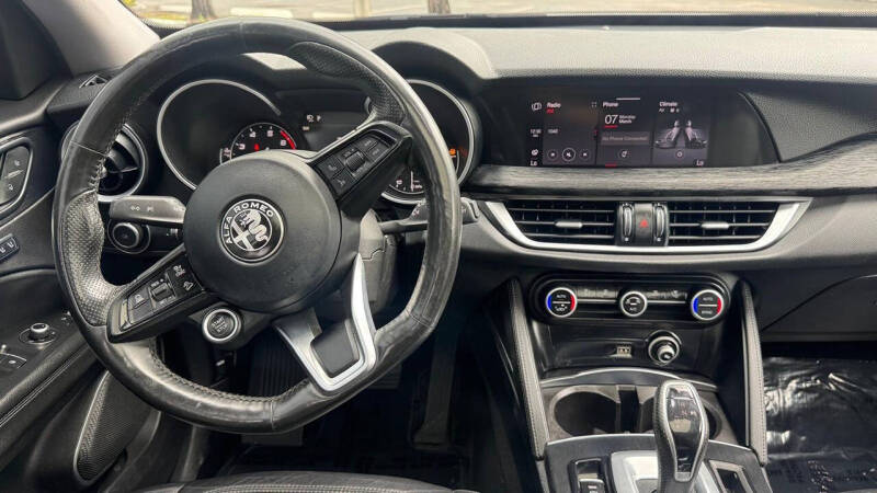 2021 Alfa Romeo Stelvio Sprint