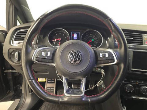 2017 Volkswagen Golf GTI S