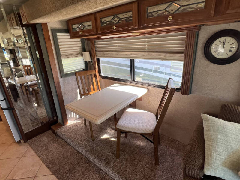 2002 Foretravel GV320 4010