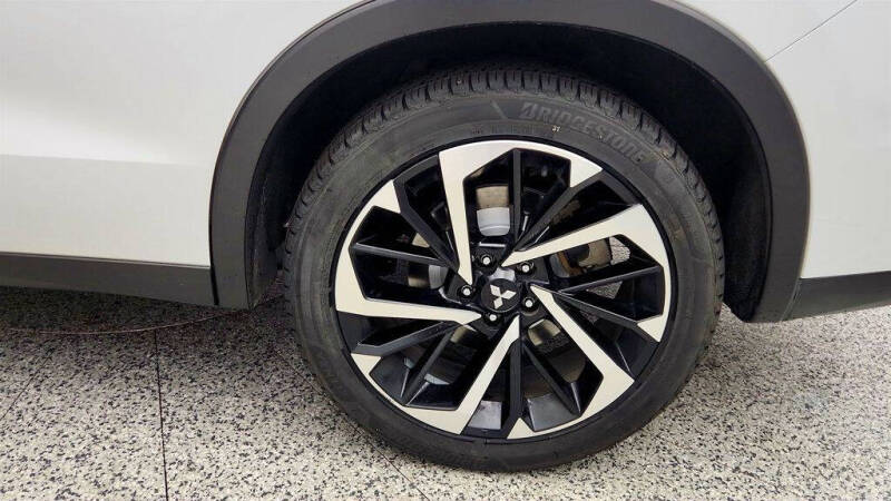 2024 Mitsubishi Outlander