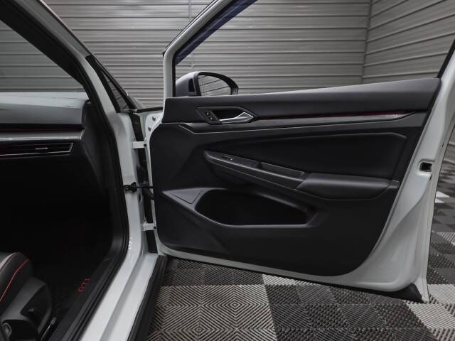 2024 Volkswagen Golf GTI SE