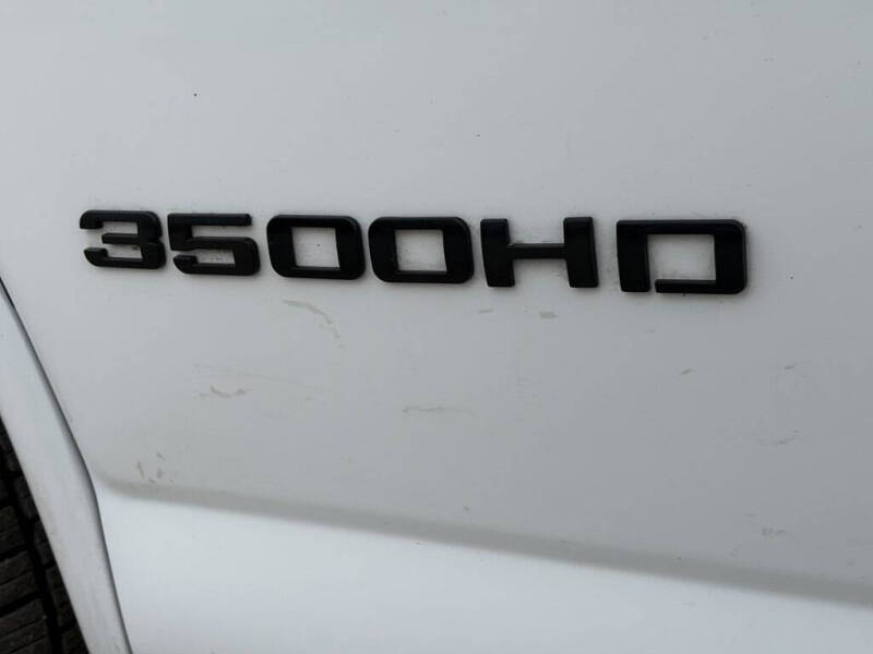 2017 Chevrolet Express LT 3500