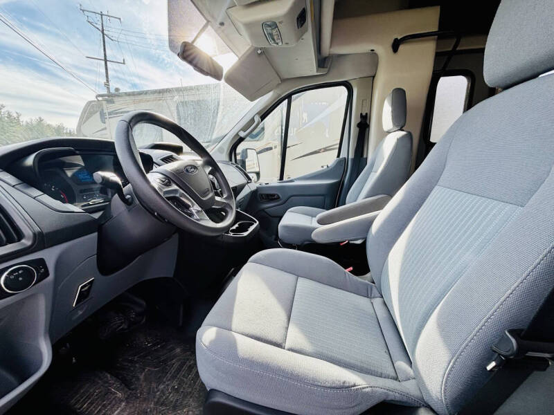 2017 Thor Motor Coach Compass 23TB