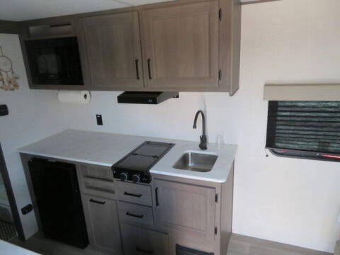 2025 Grand Design RV 151RB