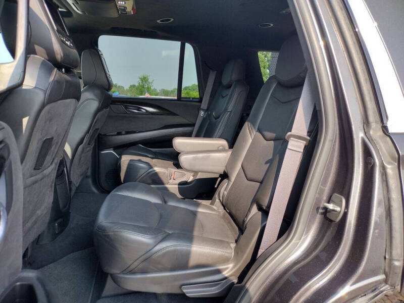 2016 Cadillac Escalade Platinum