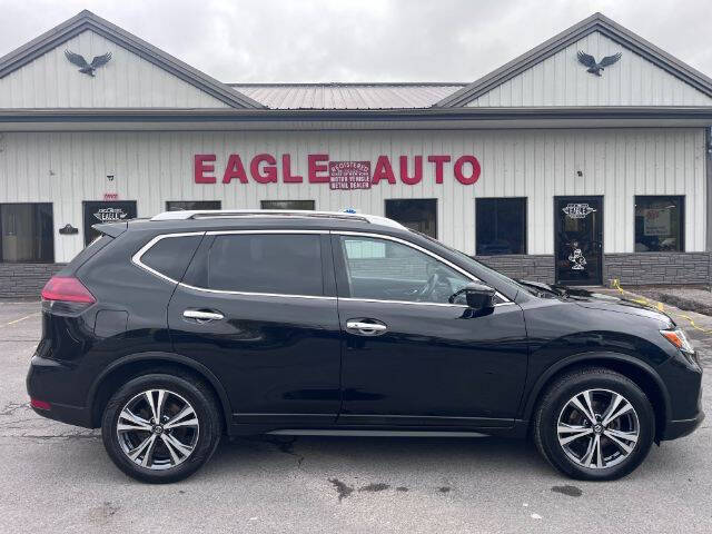 2019 Nissan Rogue SV's photo