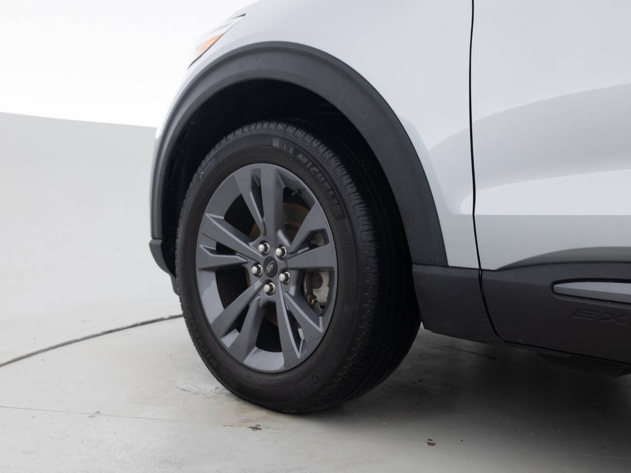 Used Car 2023 Ford Explorer  Xlt Awd 4dr Suv For Sale Under $35,000 In Coal City, Illinois