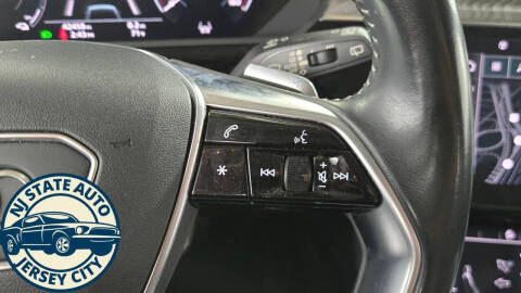 2021 Audi e-tron quattro Premium