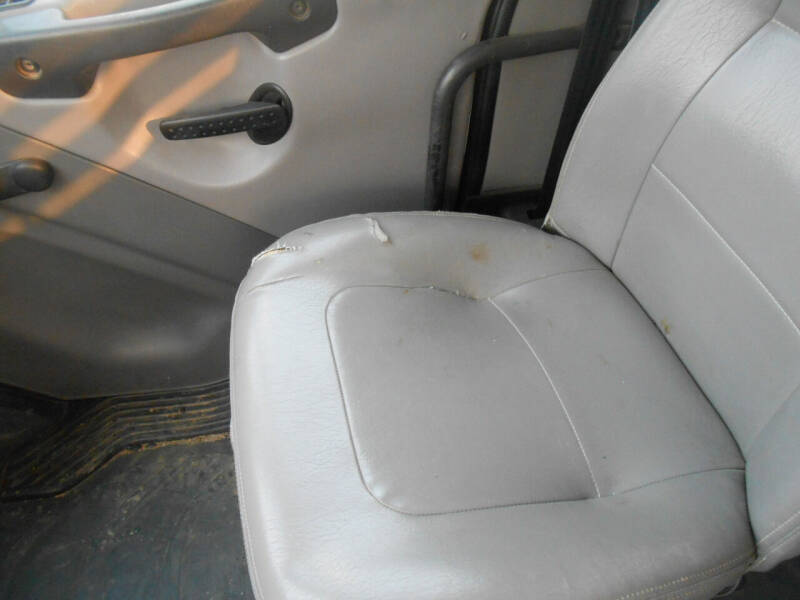 2007 Freightliner M2 106