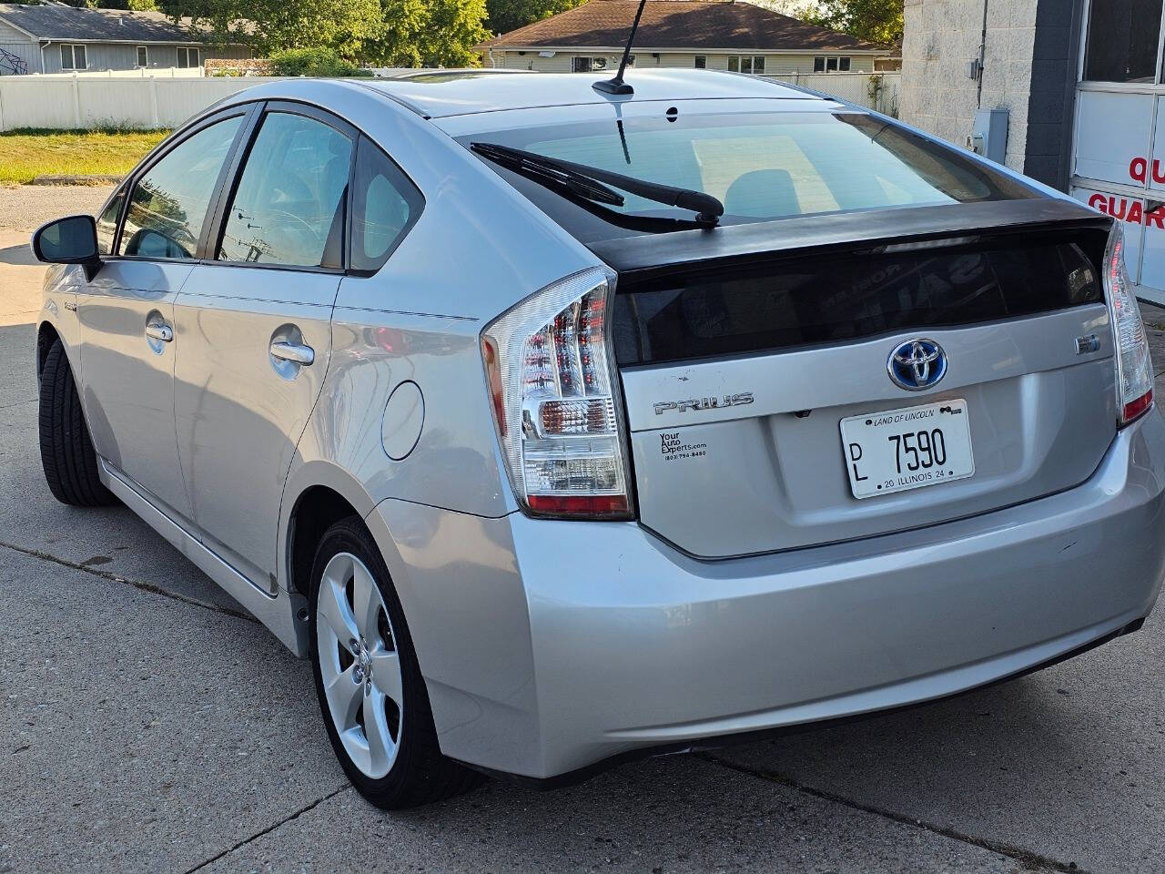 2010 Toyota Prius for sale at Quantum Auto Co in Plainfield, IL