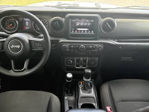 2023 Jeep Gladiator