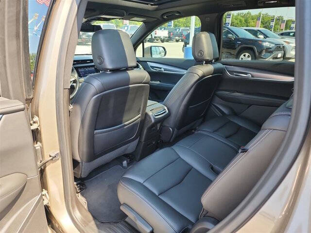 2023 Cadillac XT6 Luxury