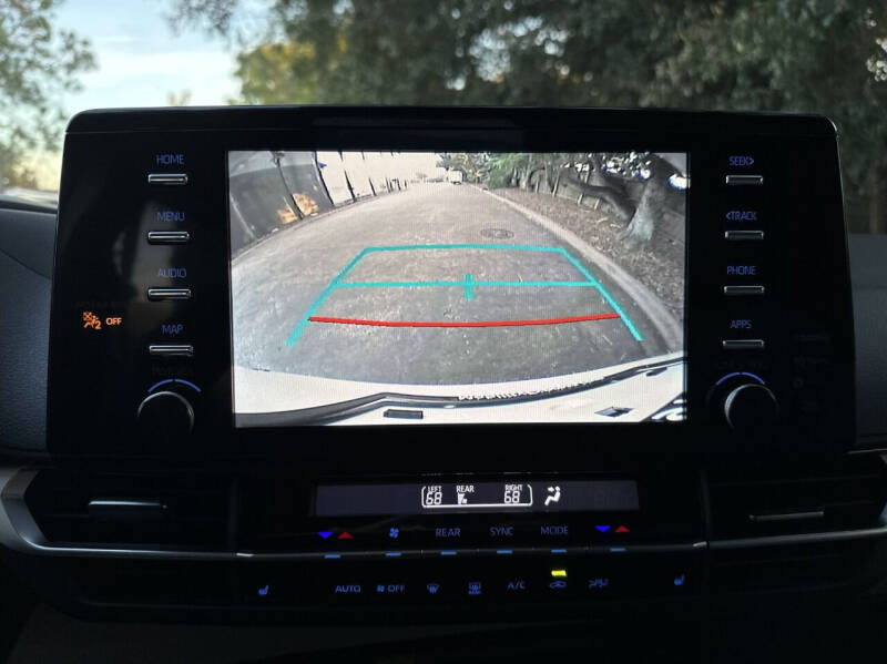 2024 Toyota Sienna XLE 8-Passenger