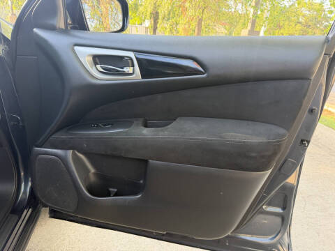 2016 Nissan Pathfinder