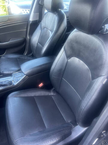 2016 Kia Cadenza Premium