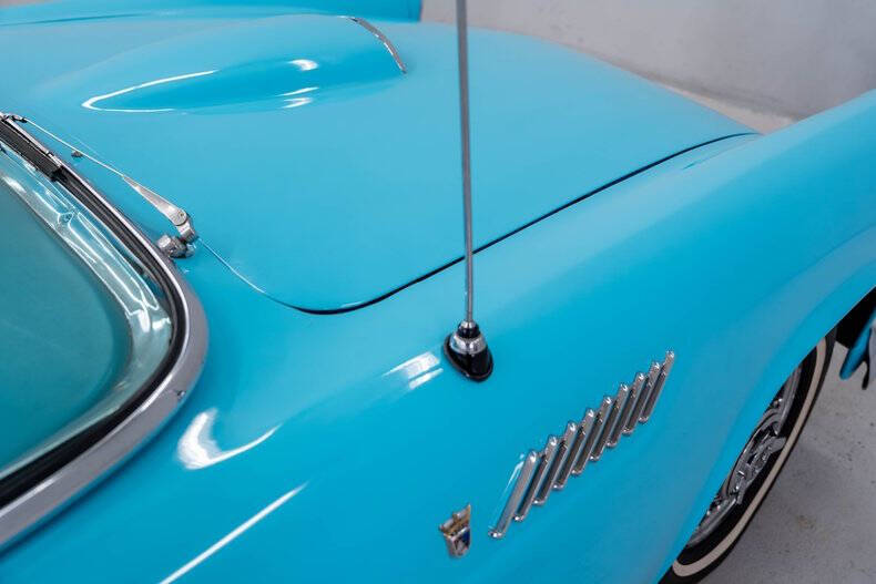 1956 Ford Thunderbird