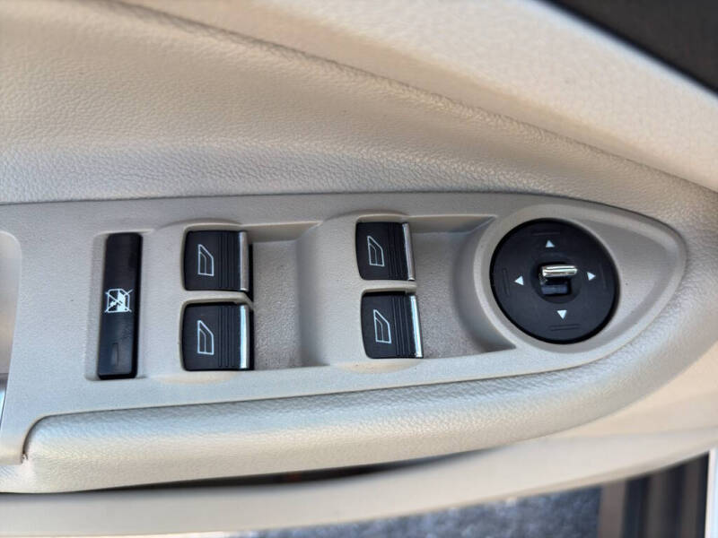 2014 Ford C-MAX Hybrid SE