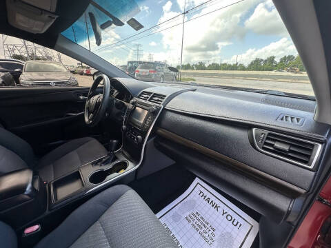 2017 Toyota Camry LE