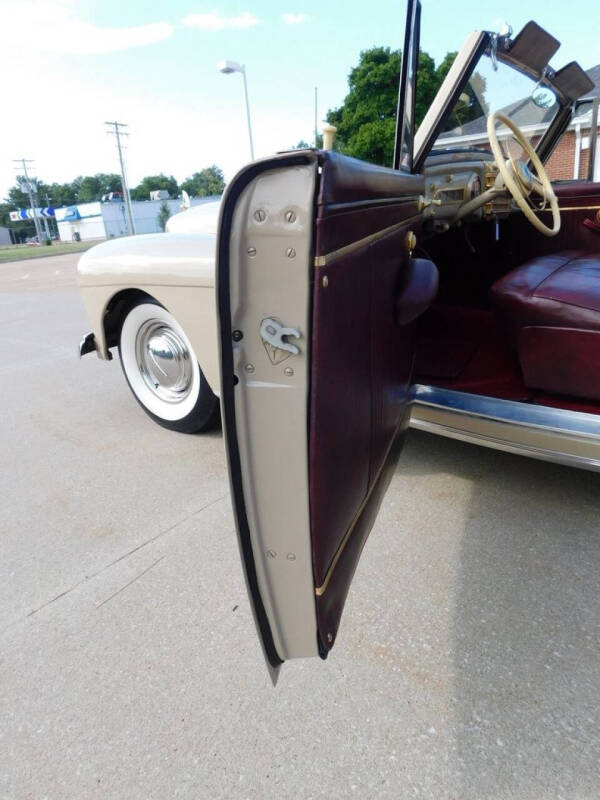 1942 Lincoln Continental