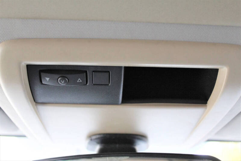 2008 Jeep Commander Sport